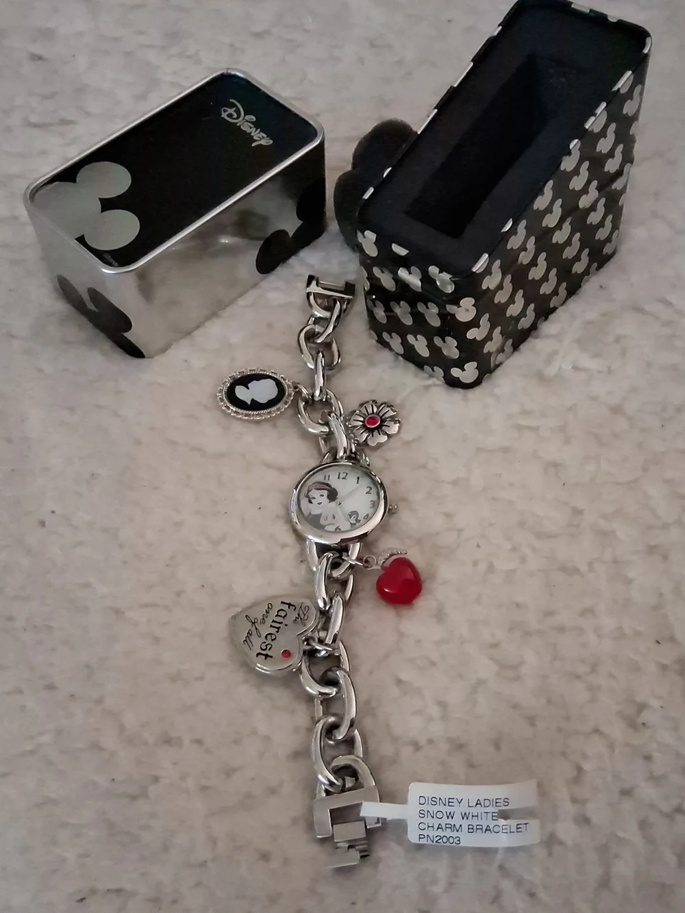 Charming Vintage Disney Snow White Charm Bracelet Watch In Original Box. N.O.S.